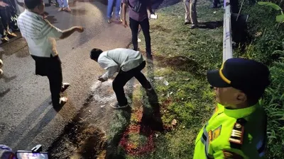 Polisi menggelar pra rekonstruksi kasus pembunuhan Vina dan Eky di Flyover Talun, Kabupaten Cirebon.