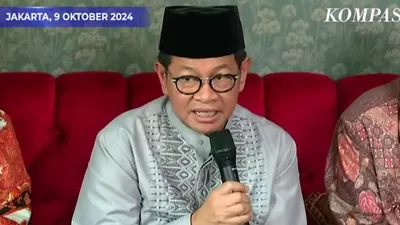 Pramono Anung Janji Naikkan Gaji Guru Honorer 