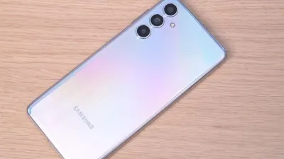 Samsung M54 | Dari kesepuluh HP terbaik ini, memiliki jenis-jenis HP yang beda, mulai dari Samsung hingga realme.