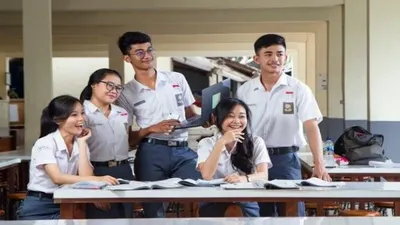 Prestasi lain, baik akademik maupun non-akademik di tingkat nasional, provinsi, dan kabupaten/kota, juga menjadi pertimbangan.