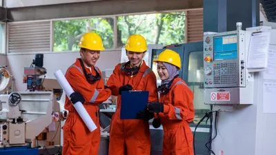 Top 8 Jurusan Teknik Incaran Perusahaan Bidang Industri, Karir Top Gaji Tembus Rp180 Juta, Minat Daftar di Kampus Favorit?