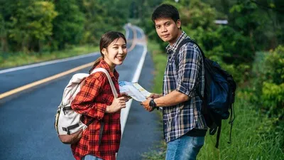 Ilustrasi Jurusan Kuliah yang Suka Jalan-jalan