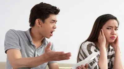 Ilustrasi kaum perempuan  tanda belum dewasa secara emosional