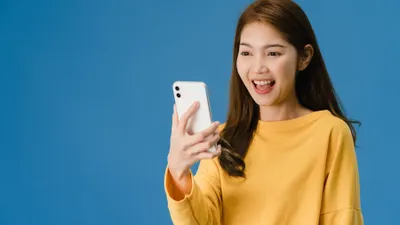 Kamu Harus Tahu! Ini 5 Fakta Psikologi Wanita yang Sedang Jatuh Cinta