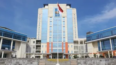 Bagi calon mahasiswa yang tertarik untuk berkuliah di Unesa masih memiliki kesempatan mencoba peruntungan melalui jalur mandiri.