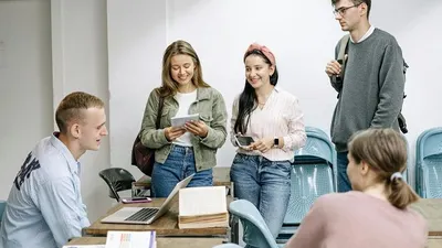 5 Jurusan Kuliah Unik Ini Hanya Ada di Indonesia Lho, Ada Jurusan Teknologi Batik!