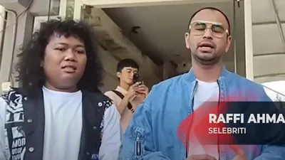 Hal ini tentunya mendatangkan pertanyaan apakah Raffi Ahmad akan terjun ke politik dan ikut maju Pilgub Jakarta.