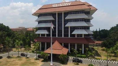 Jika kamu sedang mempersiapkan diri untuk berkuliah di UPN Veteran Yogyakarta wajib tahu biaya kuliah yang harus disiapkan.