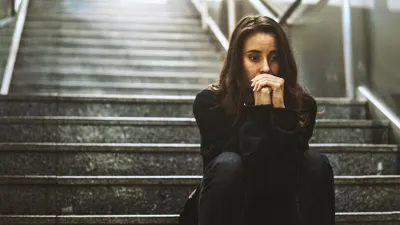 6 Hal Yang Dapat Menyebabkan Trauma Masa Kecil, Jangan Lakukan Ini pada Anakmu