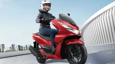 Kelebihan dan Kekurangan Honda PCX, Cek di Sini Biar Nggak Bimbang Buat Beli!
