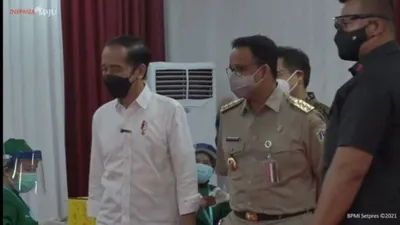 Anies Baswedan lagi-lagi harus terima kena semprot Presiden Joko Widodo (Jokowi) usai dirinya kembali memberi kritikan soal Proyek Strategis Nasional (PSN).