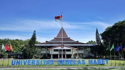 Kampus UNS memiliki beberapa seleksi yang dapat diikuti oleh calon mahasiswanya, seperti Seleksi SNBP, SNBT, hingga Seleksi Jalur Mandiri.