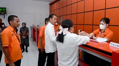 Illustrasi. Info dari Petugas! Data Bayar Pencairan BLT Mitigasi Risiko Pangan Dikabarkan Turun dan Sudah Cair? Cek Informasinya di Sini!
