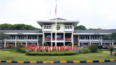 Universitas Padjadjaran atau Unpad membuka Seleksi Mandiri Program Sarjana S1 dan Sarjana Terapan Jalur Nilai SNBT-UTBK 2024.