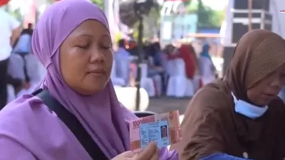Ada satu bansos yang akan diberikan kepada masyarakat jika memiliki KTP dan KK dengan ciri-ciri yang ditentukan.