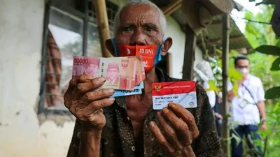 Alhamdulillah BLT Rp600 Ribu Ini Cair Hari Ini Kamis 22 Februari 2024, Presiden Jokowi Cairkan Bansos Tambahan hingga Rp1,8 Juta
