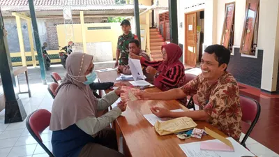 BLT Dana Desa diperuntukkan bagi KPM yang tidak ditetapkan sebagai penerima bansos PKH maupun BPNT 2024.