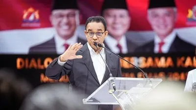 Anies Baswedan Janji Akan Bangun Lapangan Sepak bola Berstandar FIFA di Ambon, Apa Alasannya?