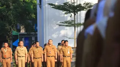 Ilustrasi ASN | Adanya kenaikan gaji ASN dalam masa transisi pemerintah serta kondisi APBN yang tekor, membuat banyak pihak mempertanyakan urgensinya.