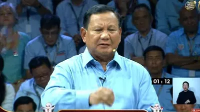 Prabowo Subianto saat debat perdana Capres 2024, Selasa (12/12/2023)