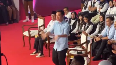 Momen Gibran Emosi saat Prabowo Subianto Ditanya soal MKMK oleh Anies Baswedan