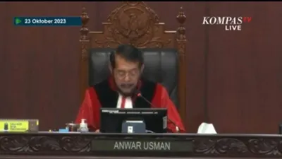 TOK! MK Resmi Tolak Gugatan Batas Usia Capres-cawapres 70 Tahun, Prabowo Subianto Gagal Dijegal?