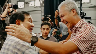 Prabowo dan Ganjar Pranowo| Ganjar ikut buka suara soal Gibran jadi cawapres Prabowo 