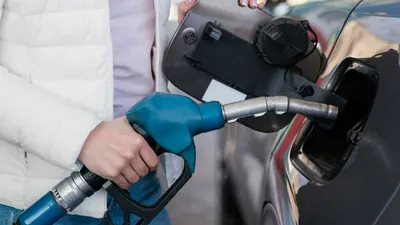 Harga BBM semakin naik? Perbandingan harga Pertamina, Vivo, bp-AKR Hingga Shell