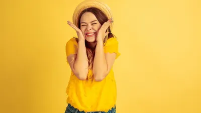 Bukan Cuma Periang, Kenali 7 Karakter Unik Orang yang Suka Warna Kuning (Freepik/master1305)