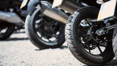 Pengendara Wajib Simak! Ini 5 Tanda Ban Motor Harus Segera Diganti