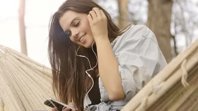 Ilustrasi kepribadian berdasarkan genre musik favorit.