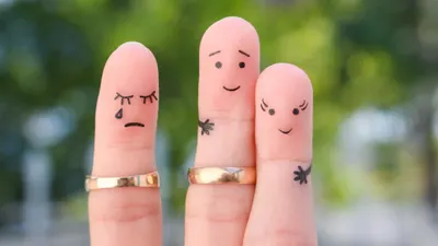 5 Tanda Dia Ternyata Suka kepada Temanmu, Bukan Kamu (Freepik)