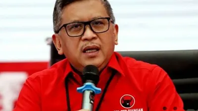 Hasto Kristiyanto Bicara Soal Status Gibran di PDIP dan Putusan MK