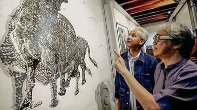 Budayawan terkenal, Butet Kartaredjasa, dilaporkan ke Polda DIY oleh sejumlah relawan Joko Widodo (Jokowi) terkait dugaan ujaran kebencian.