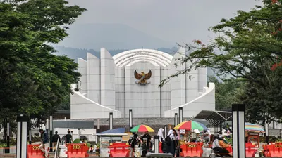 Taman Monumen Perjuangan Jawa Barat (Monju), Kota Bandung | Kota apakah yang menjadi kota terbaik untuk belajar di Indonesia? Berikut informasi selengkapnya yang bisa kamu jadikan referensi. 