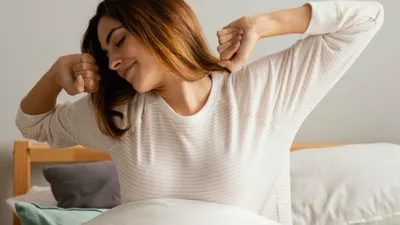 Ini Kelebihan Orang yang Suka Bangun Pagi dan Suka Begadang