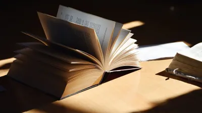Namun, tidak jarang juga kita melihat lulusan IPA yang sukses mengejar jurusan kuliah rumpun sosial. Berikut ialah daftar lengkapnya.
