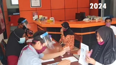 Pada tahun 2024 ini, pencairan PKH dan BPNT melalui PT Pos tetap per 3 bulan (Maret, Juni, September, Desember).