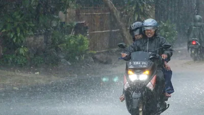 BMKG : Perkiraan Terjadinya Musim Hujan Tahun 2023 dan 2024 di Berbagai Wilayah di Indonesia
