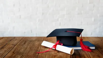 Ilustrasi Lulus Kuliah atau Wisuda
