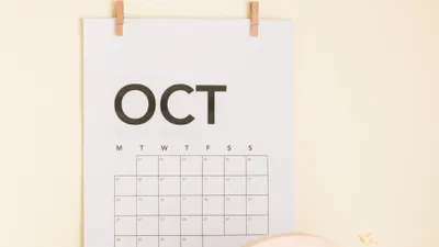 lustrasi kalender Oktober 2023