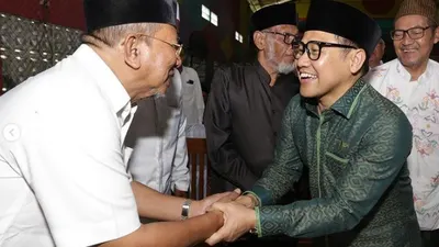 Abdul Muhaimin Iskandar atau biasa dipanggil dengan nama Cak Imin hari ini berkunjung ke makan salah satu pendiri Nahdlatul Ulama.