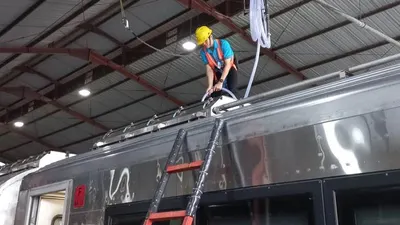 Diketahui, Kemenhub membawahi empat Direktorat Jenderal (Ditjen) yakni transportasi darat, laut, udara, dan perkeretaapian.