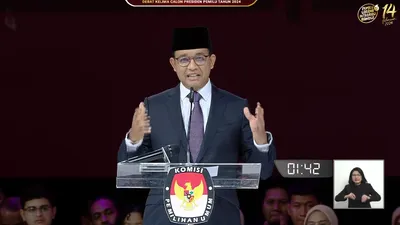 Anies Baswedan Menyinggung Soal Bansos dalam Debat Capres