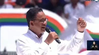 Anies Baswedan saat kampanye terakhir di JIS, Jakarta.