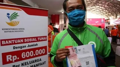 Lalu, kira-kira apa saja dua jenis bansos yang dikabarkan cair hari ini Senin, 26 Februari 2024, tersebut? Berikut informasinya.