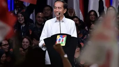 Menyikapi masifnya gerakan moral berbagai perguruan tinggi negeri, pihak Istana menilai bahwa gerakan tersebut merupakan bentuk partisan.