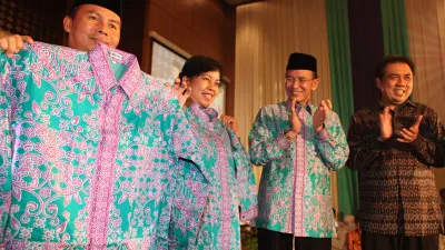 Batik Haji Indonesia (Kemenag)