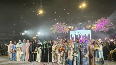 Brand lokal Janna Ameera memukau Jakarta lewat sebuah fashion show yang digelar di Half Patiunus, Jakarta Selatan, Jumat, 19 Januari 2024.