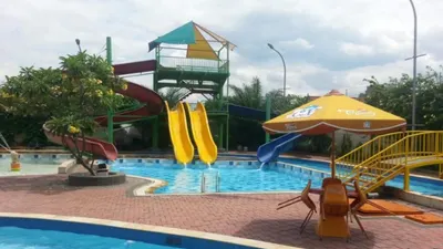 Berikut ini adalah daftar lokasi wisata air di Jakarta yang dapat dijadikan sebagai rekomendasi untuk mengisi waktu liburan.